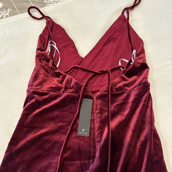 Lulus red velour dress with slit size L - Picture 8 of 11